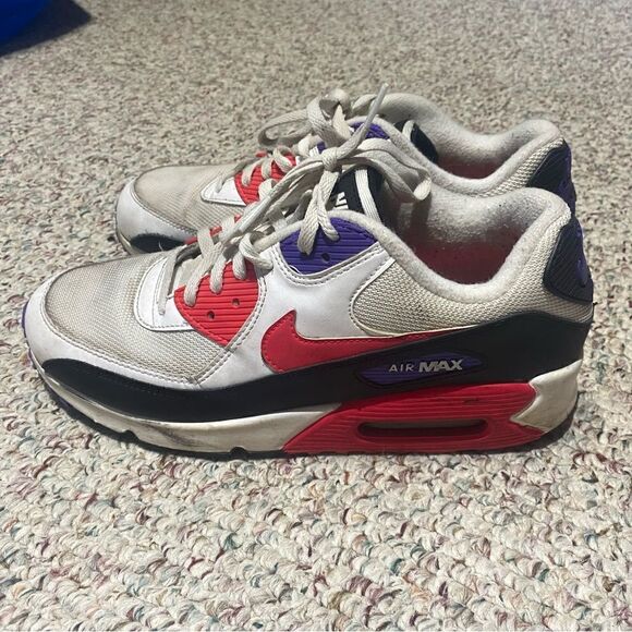 Nike Air Max 90 Essential Raptor Red White Womens Size 9 - Picture 2 of 5